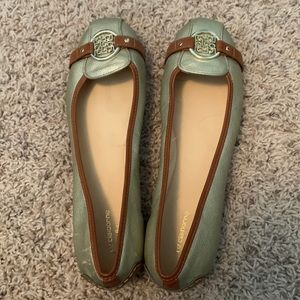 Size 10 Liz Claiborne flats